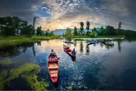 Kashmir Delight 5-Day Escape to Paradise