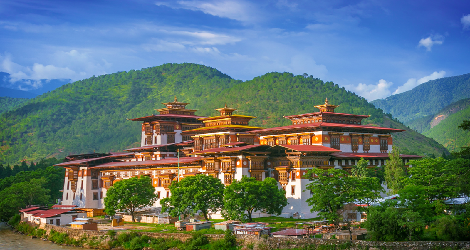 Exploring Bhutan’s Enchanting Lakes: The Tranquil Gems of the Himalayas